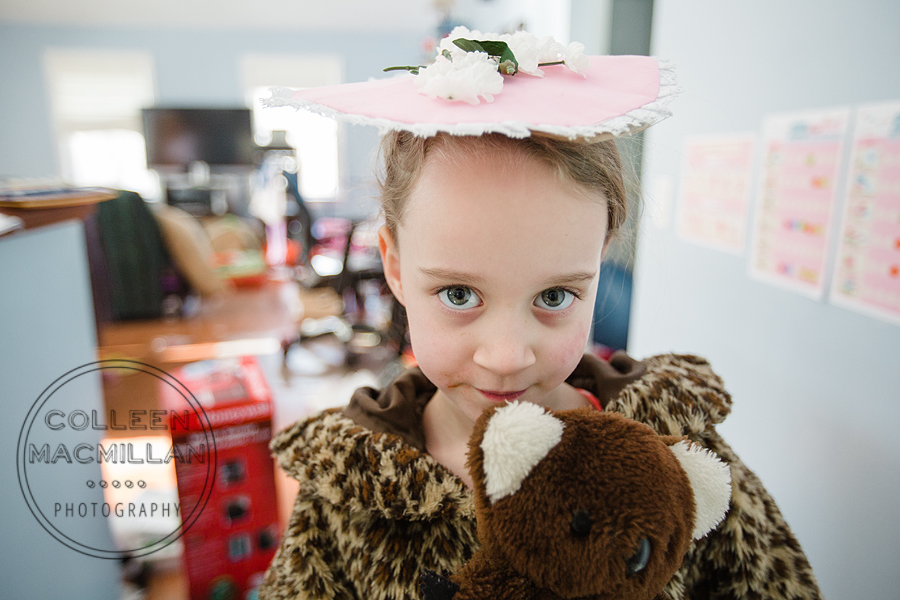 girl, fany dress, bear, animal print coat, family photography